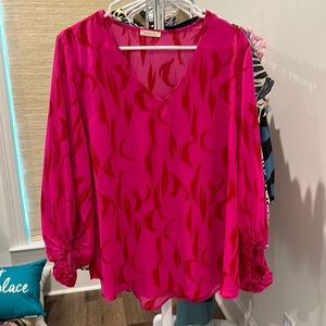 Women’s geometric print long sleeve blouse